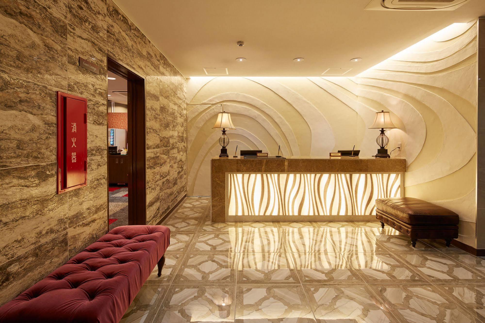 Centurion Hotel Resort Okinawa Nago City Bagian luar foto